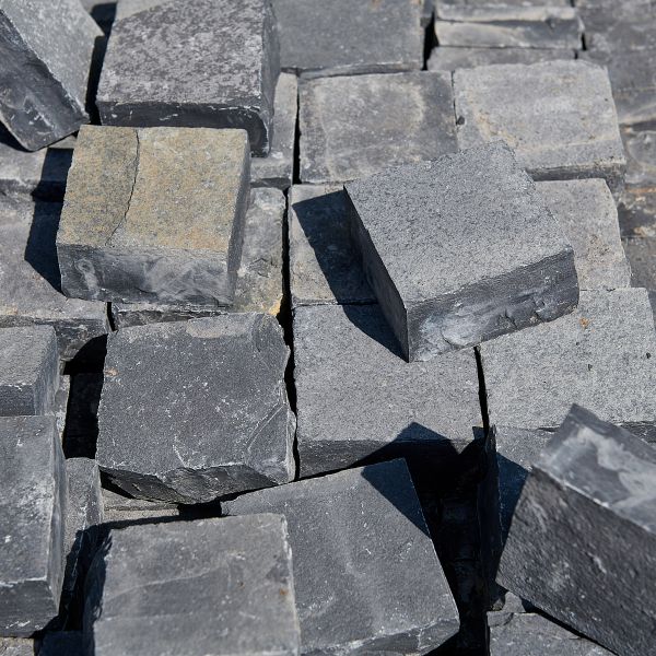 Image of Black Limestone Setts