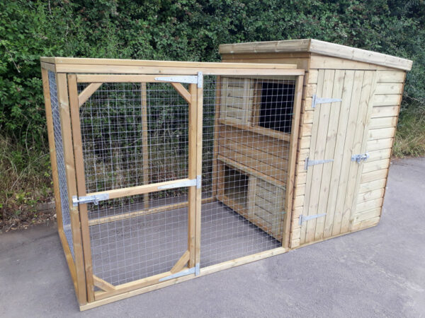 Kennel with Run (Hutton)